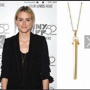 Stella & Dot Rebel Elegant Gold Pendant Necklace. EUC